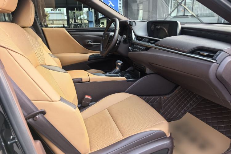 Used Lexus ES 2020 200 Excellence Edition