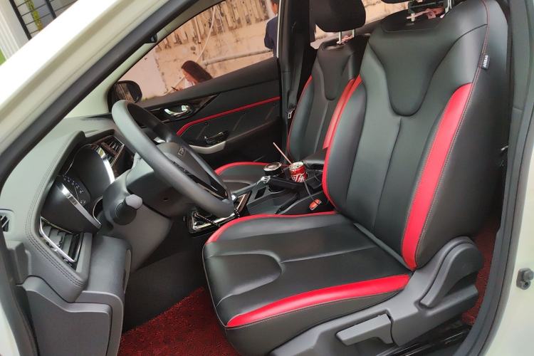 Used Venucia D60 2018 1.6L CVT Smart Connect Elite Edition