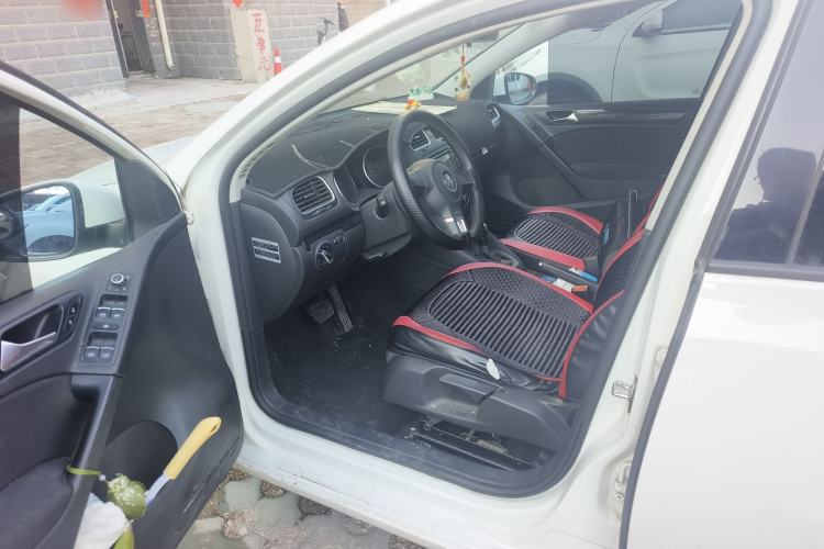 Used Volkswagen Golf 2012 1.6L Automatic Comfort Model
