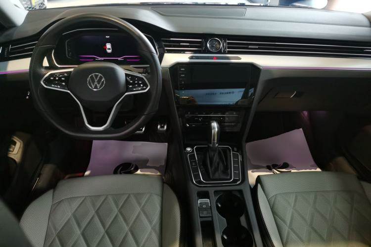 Used Volkswagen Magotan 2024 2 Million Units Zhongxiang Version 330TSI DSG Luxury Edition