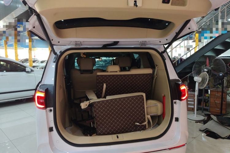 Used Buick GL8 2023 ES Lu Zun Deluxe Model
