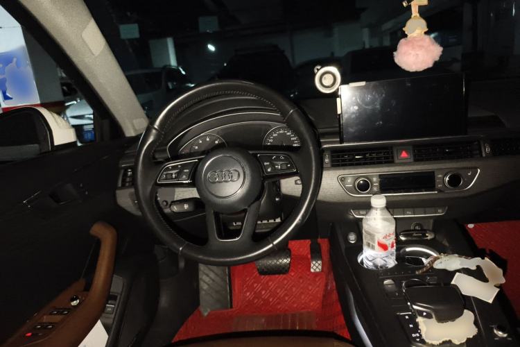 Used Audi A4L 2017 45 TFSI quattro Style Edition Steering Wheel