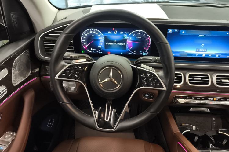 Used Mercedes-Benz GLE 2025 GLE 350 4MATIC Stylish Model Steering Wheel