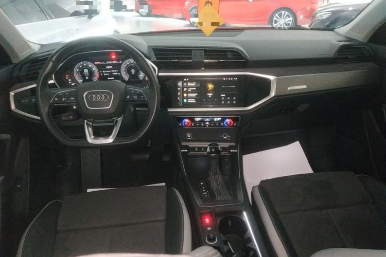 Used Audi Q3 2023 35 TFSI Fashion Dynamic Model (1.5T)
