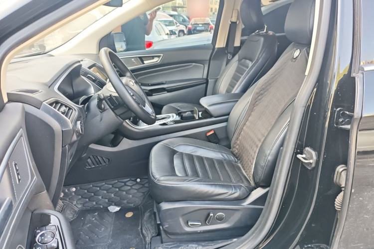 Used Ford Edge 2016 EcoBoost 245 Two-Wheel-Drive Titanium 7-Seater Left Front Seat