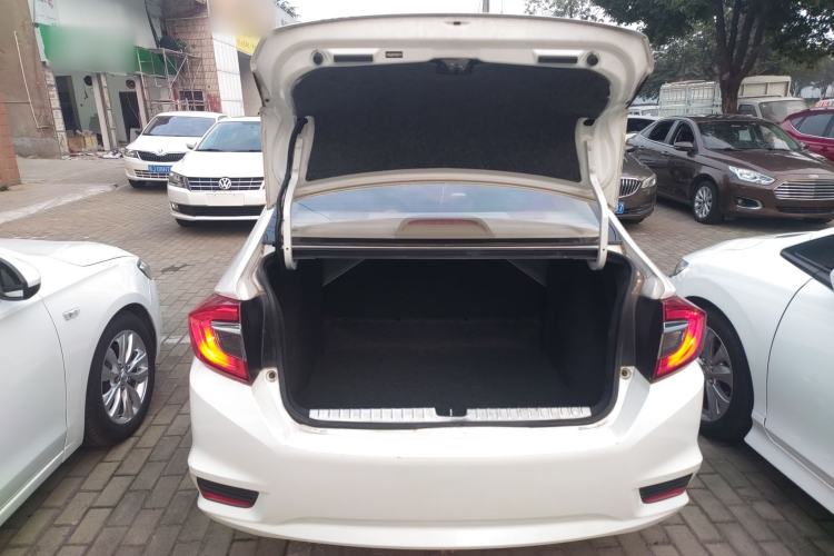 Used Honda Greiz 2016 1.5L CVT Classic Edition
