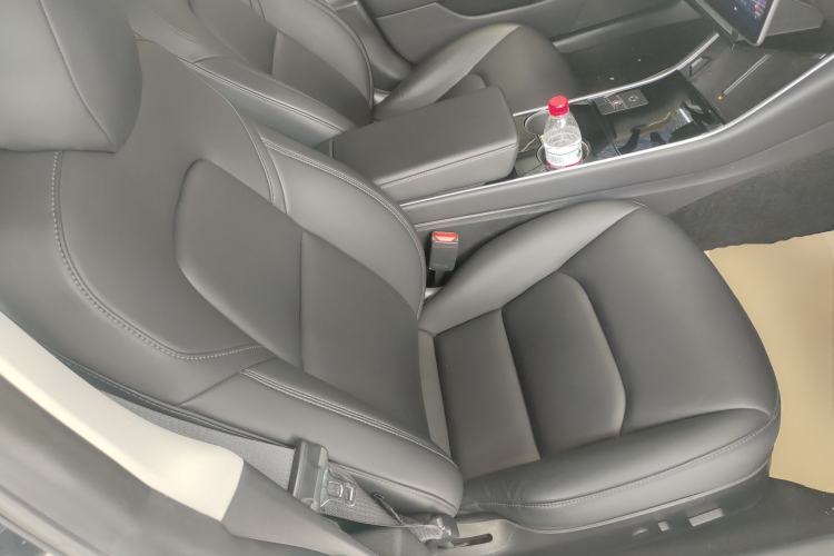 Used Tesla Model 3 2019 Long-Range Rear-Wheel-Drive Version Right Front Seat