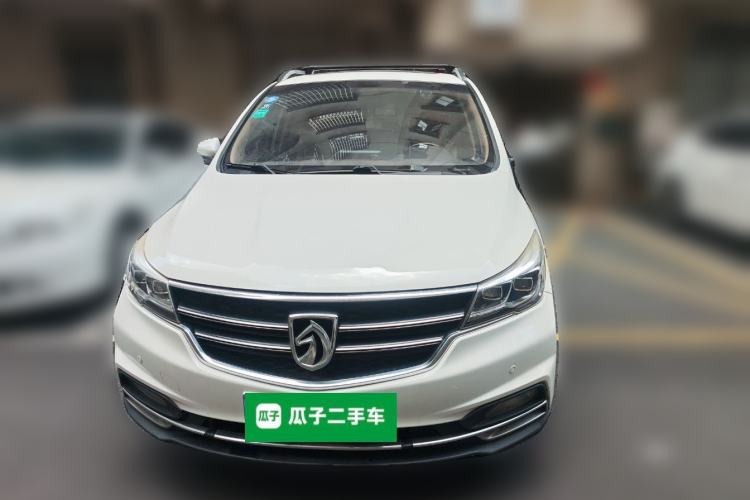 Used Baojun 730 2017 1.8L iAMT Luxury Version 7-Seater Front