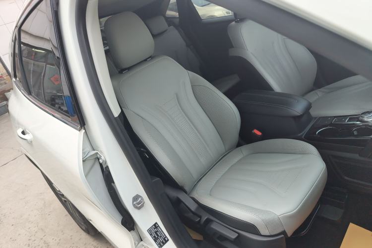 Used Ford Escape 2020 EcoBoost 245 Two-Wheel Drive Smart & Enjoyment Model
