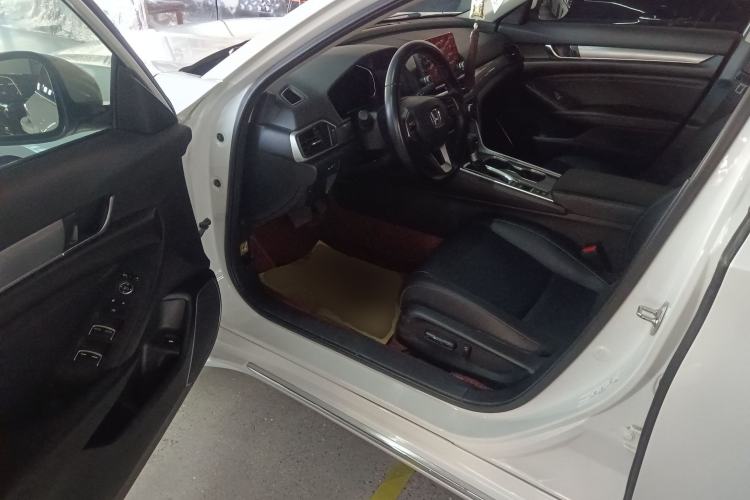 Used Honda Accord 2018 260TURBO Elite Edition China VI Driver Seat