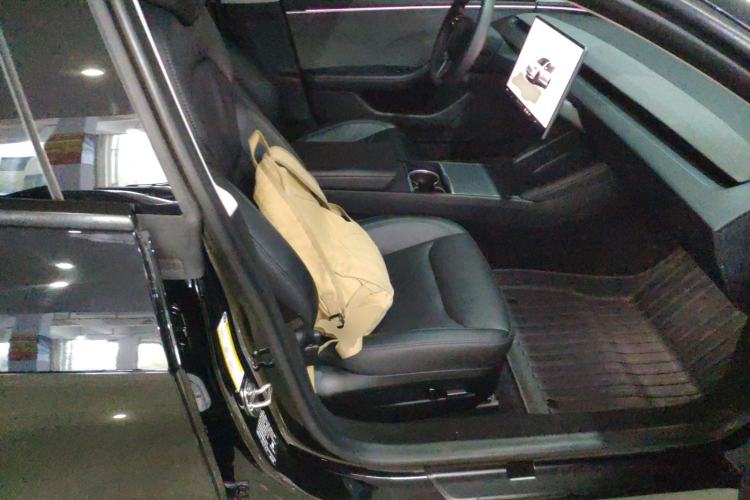 Used Tesla Model 3 2023 Rear-Wheel-Drive Version