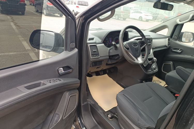 Used JAC Refine M4 2021 2.0L Manual Comfort Edition