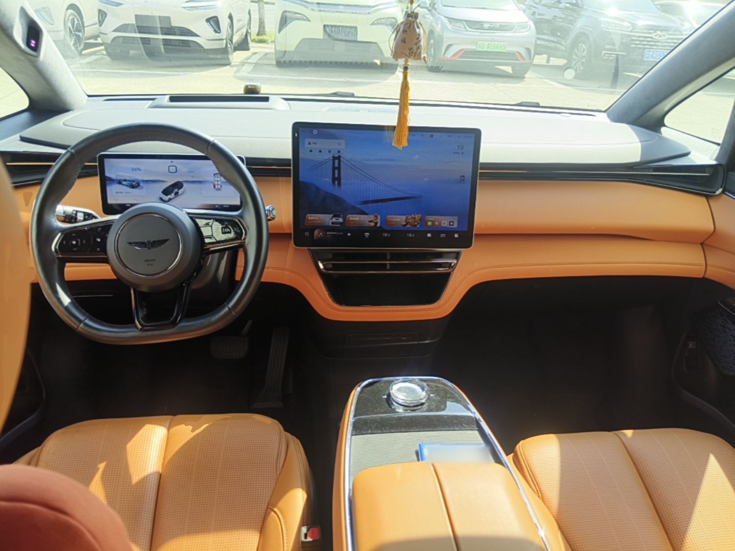 Geely Galaxy LEVC L380 2024 140-Degree 6-Seater All-Wheel-Drive Ultra — снимка 12