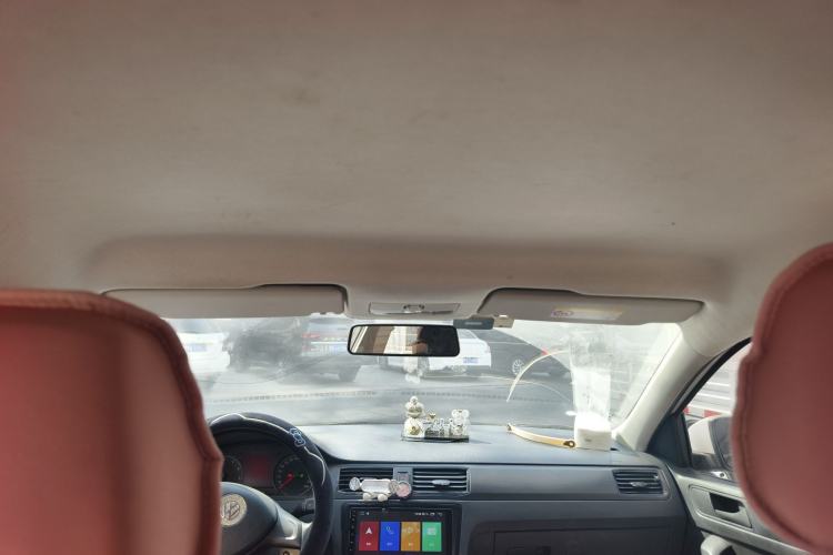 Used Volkswagen Santana 2019 1.5L Automatic Fashion Edition China VI Headliner