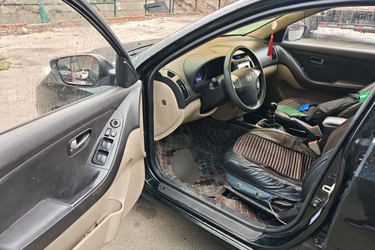 Used Hyundai Celesta 2011 1.6L Manual Comfort Edition Driver Seat