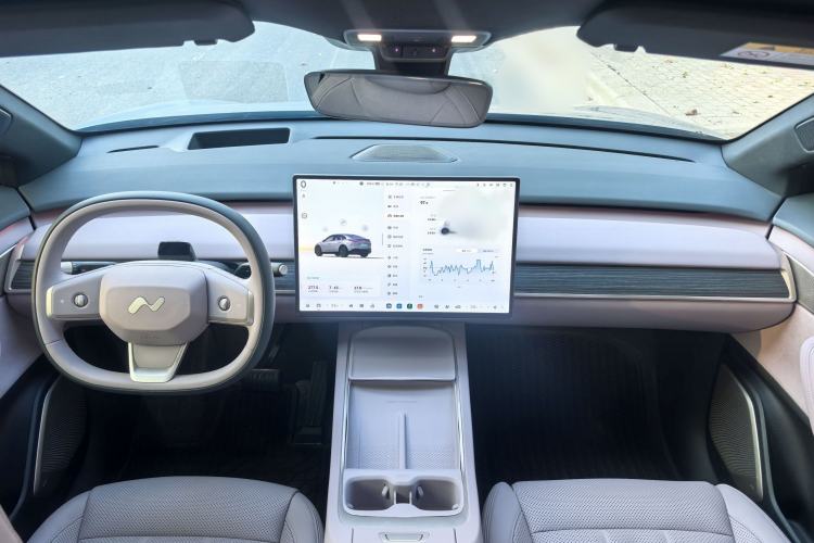 Used ONVO L60 2024 60 kWh All-Wheel Drive
