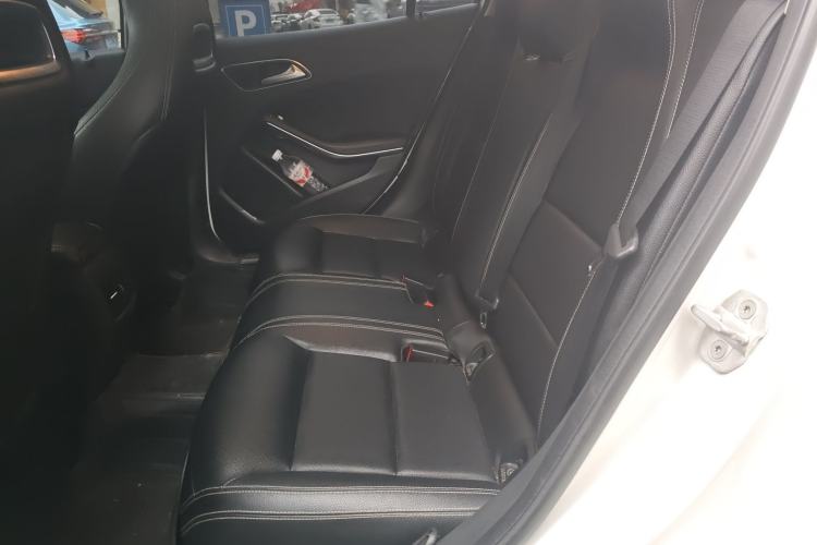 Used Mercedes-Benz GLA 2015 GLA 200 Fashion Model