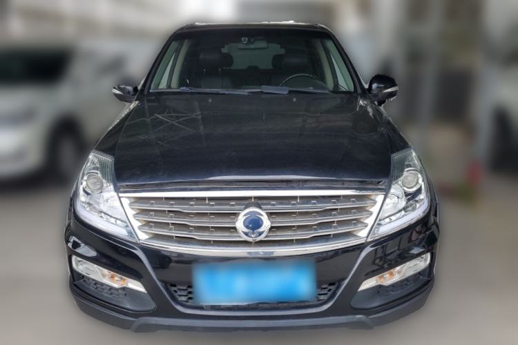 Used SsangYong Rexton W 2014 2.0T Two-Wheel Drive Elite Navigation Version with 5 Seats
