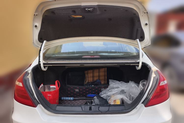 Used Geely Auto Emgrand New Energy 2017 EV300 Elite Model Trunk