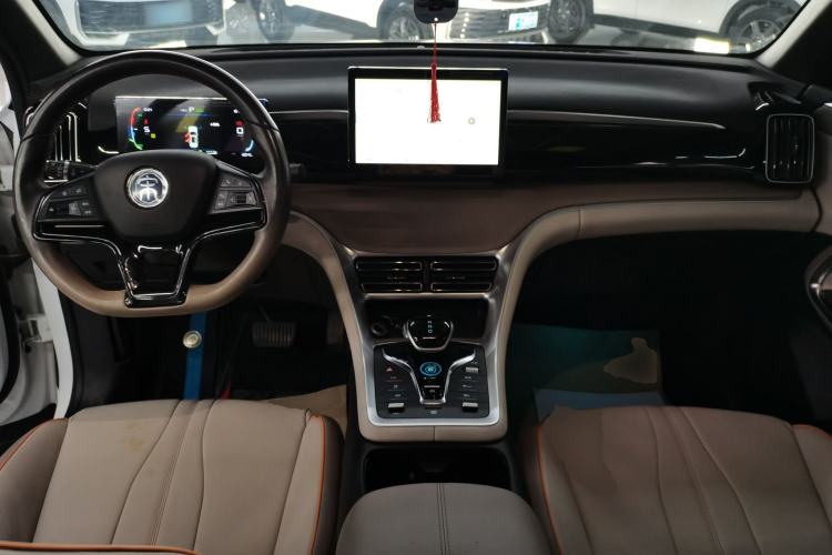 Used BYD Song Pro New Energy 2024 HONOR Edition DM-i 71KM Navigation Model
