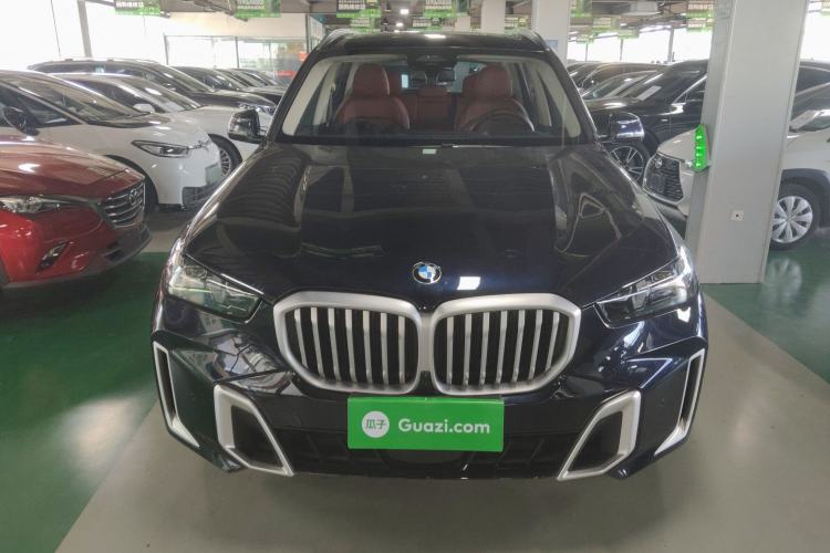 Used BMW X5 2023 xDrive 30Li Luxury M Sport Package
