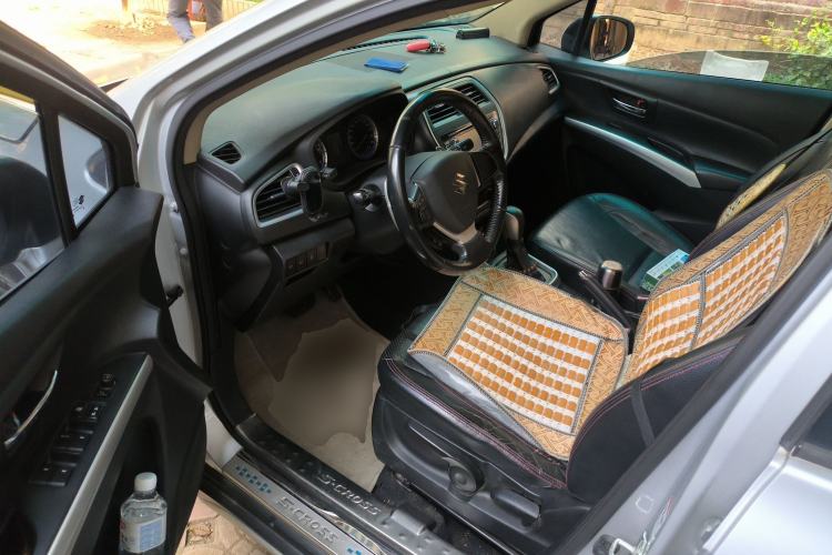 Used Suzuki S-Cross 2014 1.6L CVT Two-Wheel Drive Elite Version
