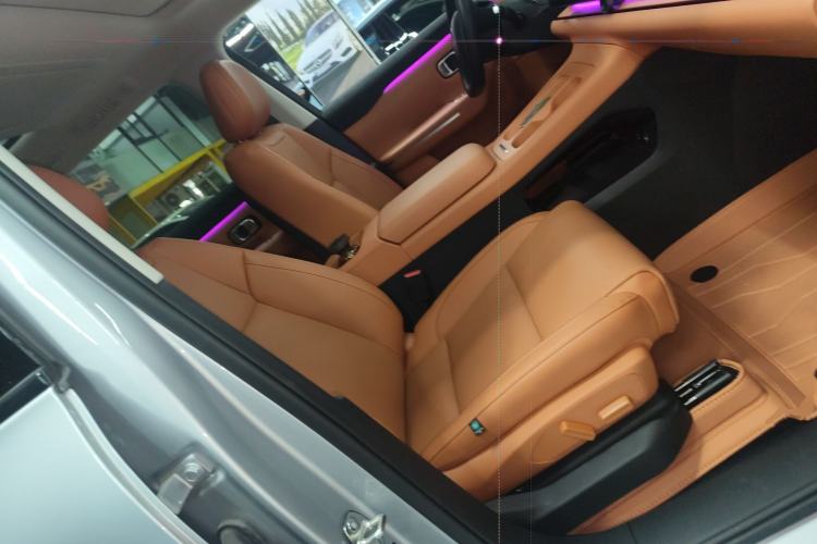 Used Leapmotor C16 2024 Range-Extended 200 Luxury Edition