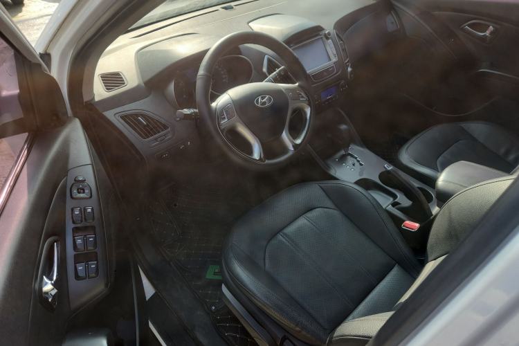 Used Hyundai ix35 2013 2.0L Automatic Two-Wheel Drive Smart GLS China V Standard
