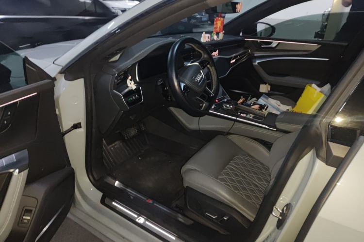 Used Audi A7L 2024 45 TFSI quattro RS Performance Edition Driver Seat