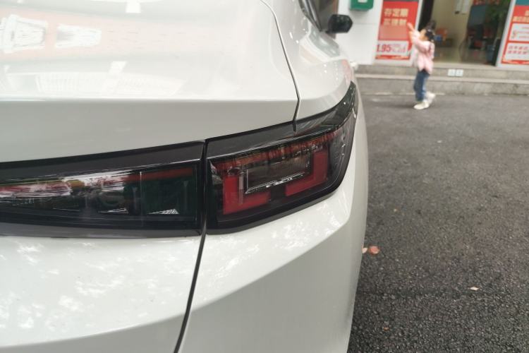 Used CHANGAN Eado 2025 Blue Whale 1.5T 500Bar Prestige Model
