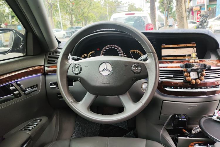 Used Mercedes-Benz S-Class 2008 S 350 L Luxury Model Steering Wheel