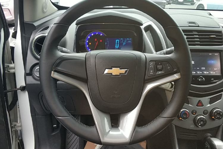 Used Chevrolet Trax 2016 1.4T Automatic Two-Wheel Drive Luxury Version Steering Wheel