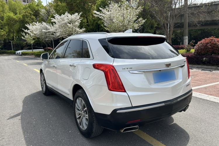 Used Cadillac XT5 2018 25T Luxury Model Exterior 5