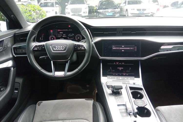 Used Audi A6L 2019 40 TFSI Luxury Dynamic Model Steering Wheel