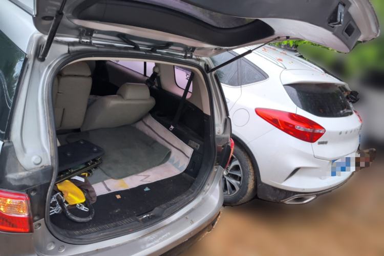 Used Mazda 5 2011 2.0L Automatic Luxury Edition Trunk