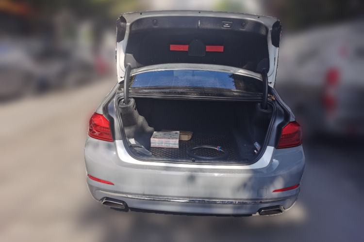 Used BMW 5 Series 2019 Facelifted 525Li Luxury Package