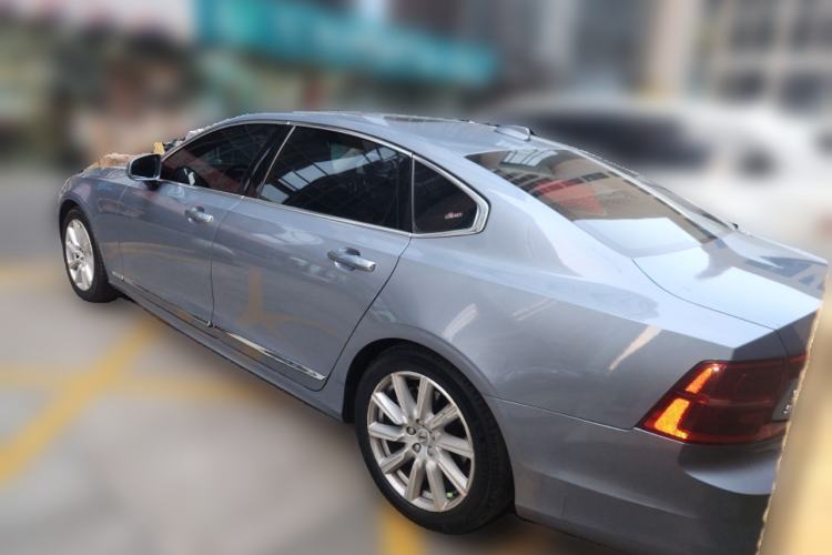 Used Volvo S90 2020 T5 Zhiyi Luxury Edition Rear Left 45 Deg