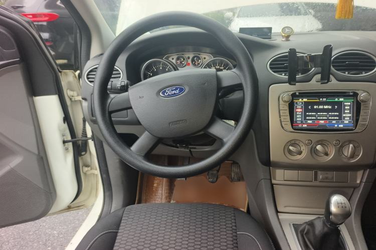 Used Ford Focus 2013 Hatchback Classic 1.8L Manual Base Model