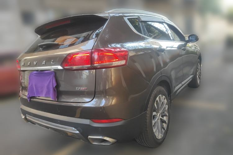 Used Haval H6 2017 Blue Label 2.0T Automatic Two-Wheel Drive Smart Edition
