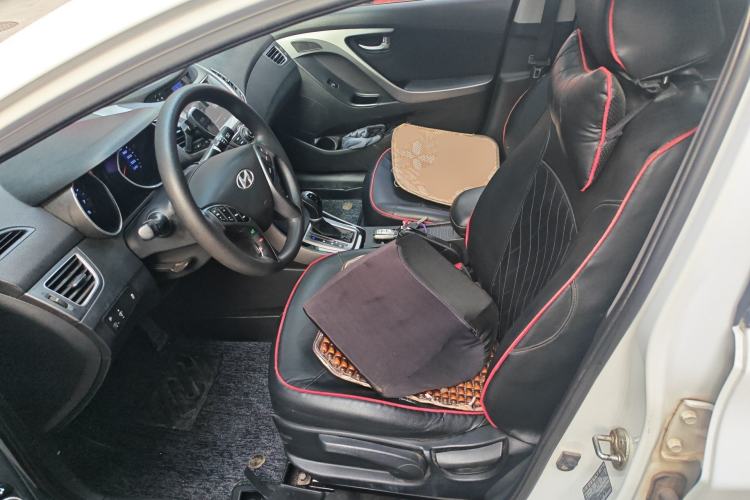 Used Hyundai Elantra (5th Generation / Langdong) 2016 1.6L Automatic Prestige Model
