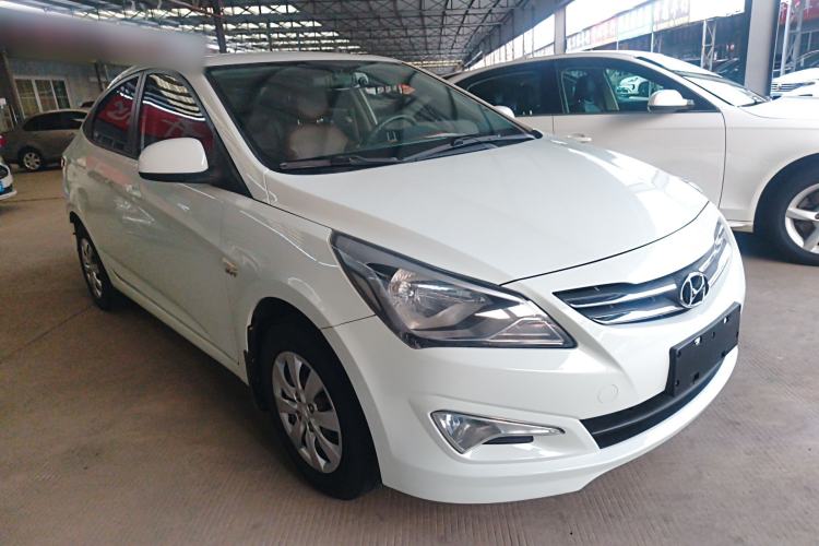 Used Hyundai Verna (older generation) 2014 1.4L Manual Smart GLS Trim