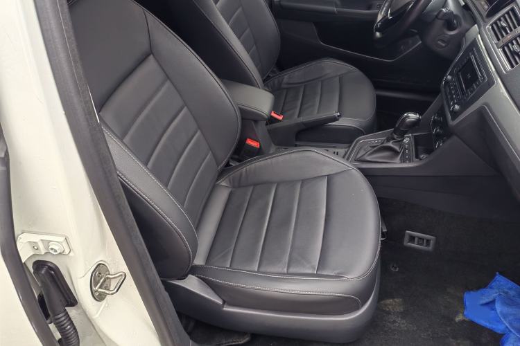 Used Volkswagen Gran Lavida 2017 230TSI DSG Comfort Edition
