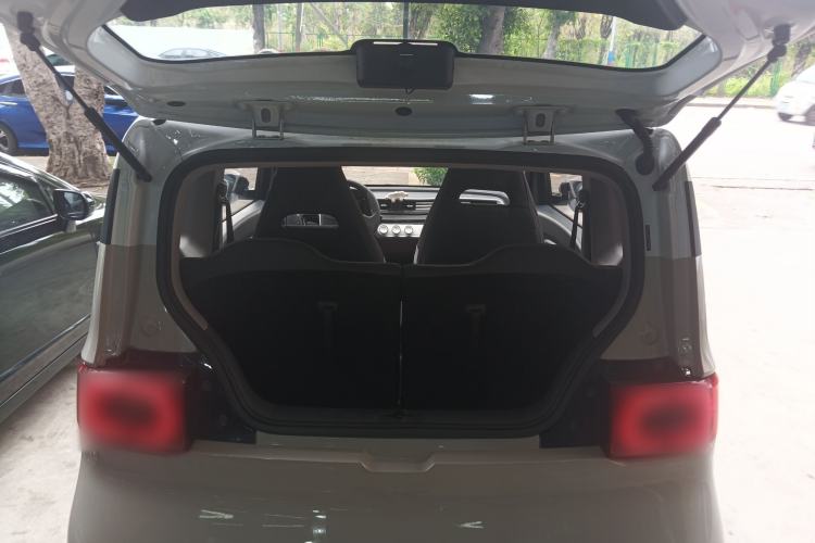 Used Wuling Hongguang MINIEV 2022 Macaron Fashion Model Lithium Iron Phosphate
