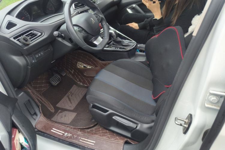 Used Peugeot 308 2019 1.6L Automatic Luxury Version China V Standard Left Front Seat