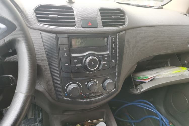 Used Wuling Hongguang 2015 1.2L S Base Model China V Standard Audio And AC Panel