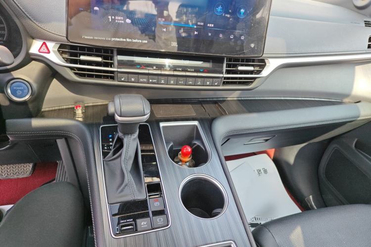 Used Toyota SIENNA 2021 2.5L Hybrid Platinum Edition Audio And AC Panel