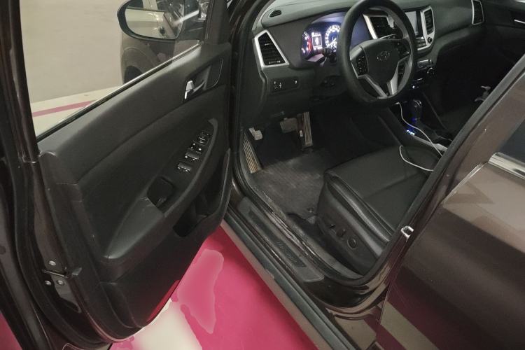 Used Hyundai Tucson 2018 1.6T Dual-Clutch Two-Wheel Drive 15th Anniversary Special Edition Driver Seat