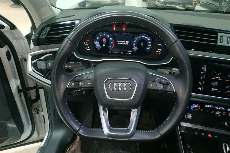 Used Audi Q3 2020 35 TFSI Fashion Dynamic Model