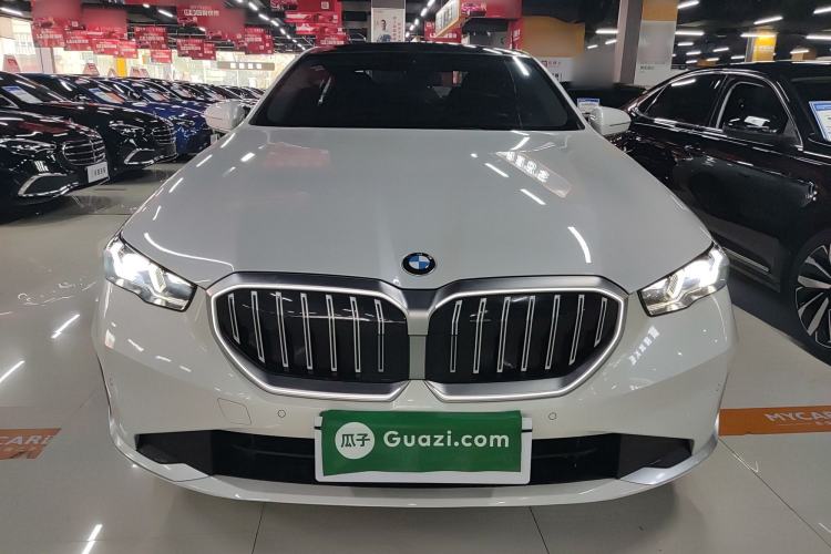 Used BMW 5 Series 2024 525Li Luxury Package
