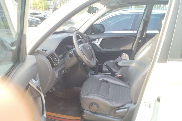 Used Chery Tiggo 3 2016 1.6L Manual ZhiShang Edition Driver Seat